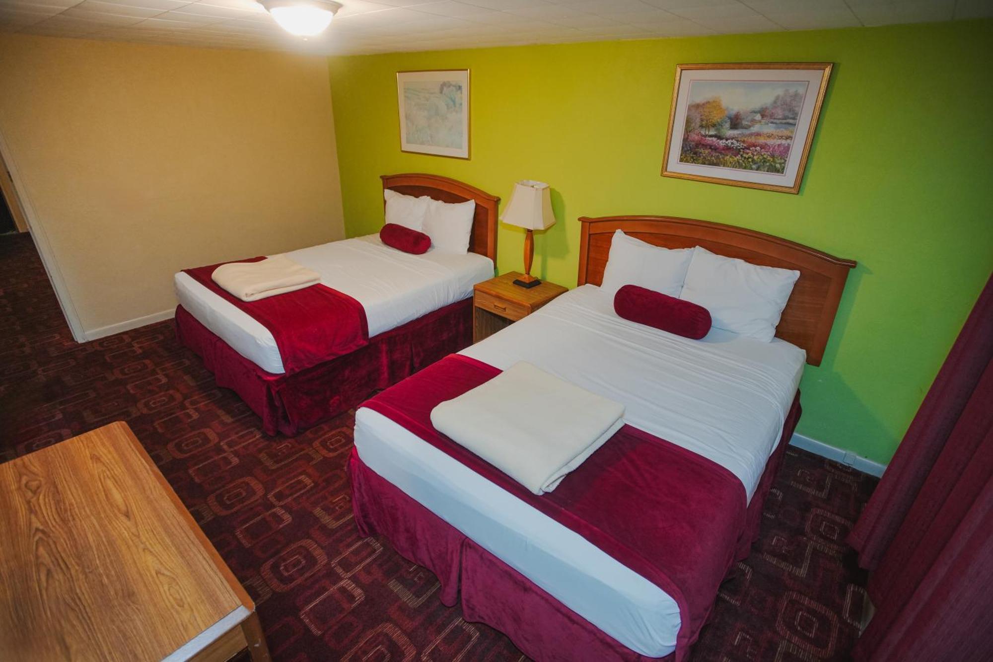 Falls View Inn ไนแอการาฟอลส์ ภายนอก รูปภาพ